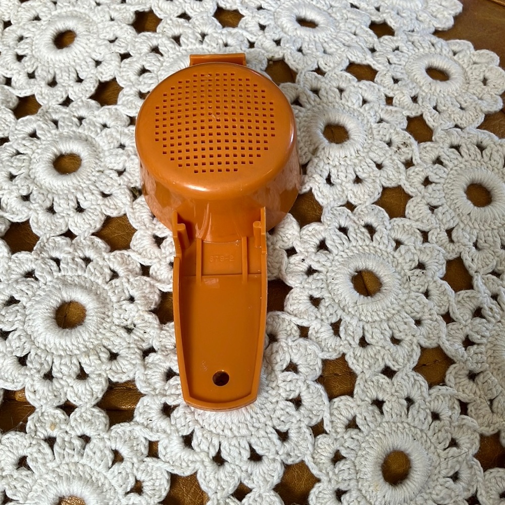 Vintage Tupperware mini strainer